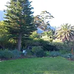 Mount Rhodes Manor