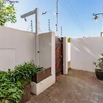 Surburban Bliss - Claremont