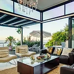 Nox Rentals - Sea And Rock Villa