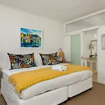 Seacliffe 506