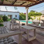 5 Bedroom Dutch Style Family Home In Milnerton