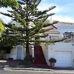 15 Braeside