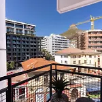 Flamingo 407 - Central Prime Sea Point Apartment