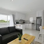 Apartment 1-Bedroom#8-Leetch Views