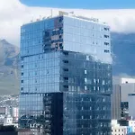 Stylish Cbd Studio With Mountain Views & Free Parking