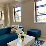 One Bed At The Piazza On Church
