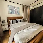 Kml Nine Palms Luxury 101