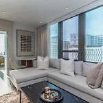 Luxury City Oasis With King Bed, Ac, Walk-In Shower