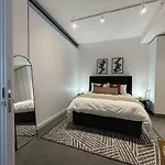 Luxury City Apartment At The Rubik