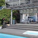 Nox Rentals - Sea And Rock Villa
