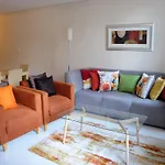 Apartment In Foutain Suites Hotel - 813Fs