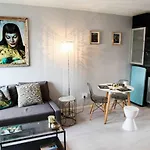 Son Vida & Belton Studio Apartment