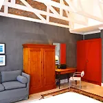 Green Point Self Catering Studio