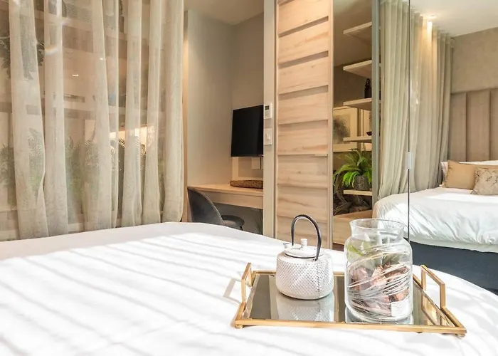 Vibrant Studio Apartment