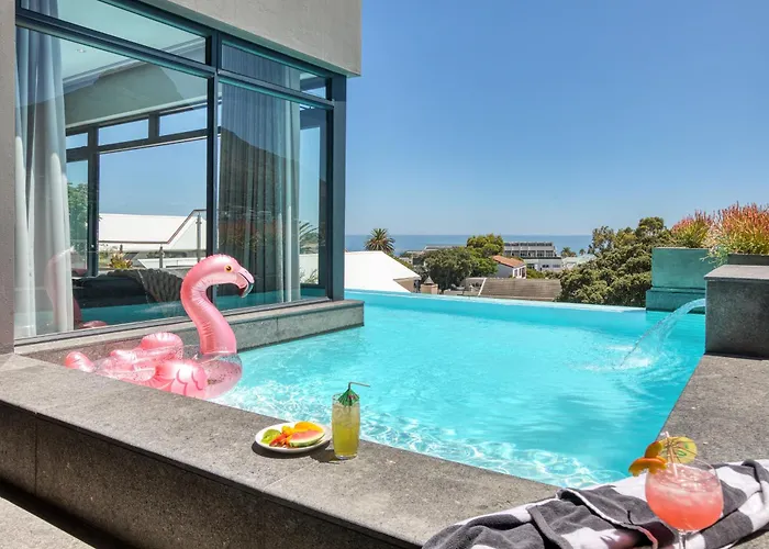 Vista Del Mare Camps Bay - 3 Min Walk To Beach, Pool, View