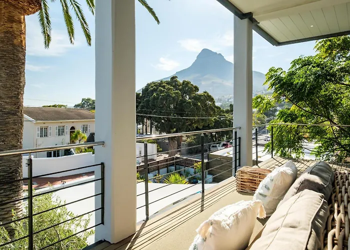 2Bed Apt 5Min Walk From Camps Bay Central Escape