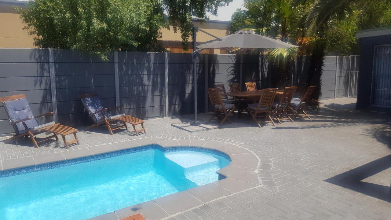 Hayley's Place 2* Cape Town