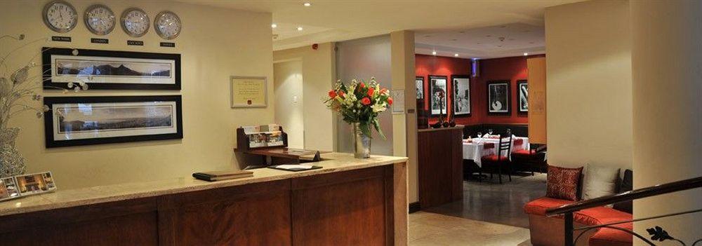 Hollow Boutique Hotel