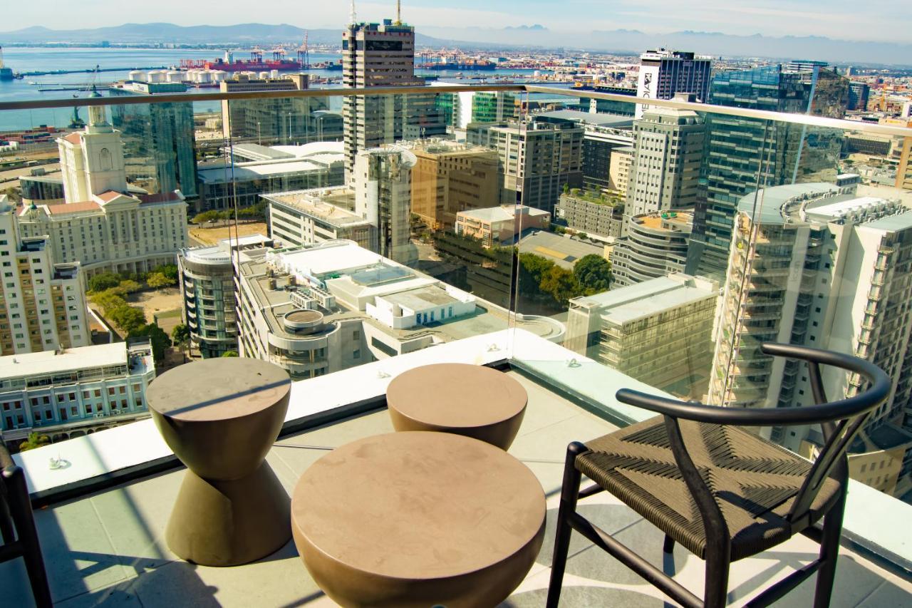 Apartment 16 On Bree Luxury With Mountain Sea Views Cape Town