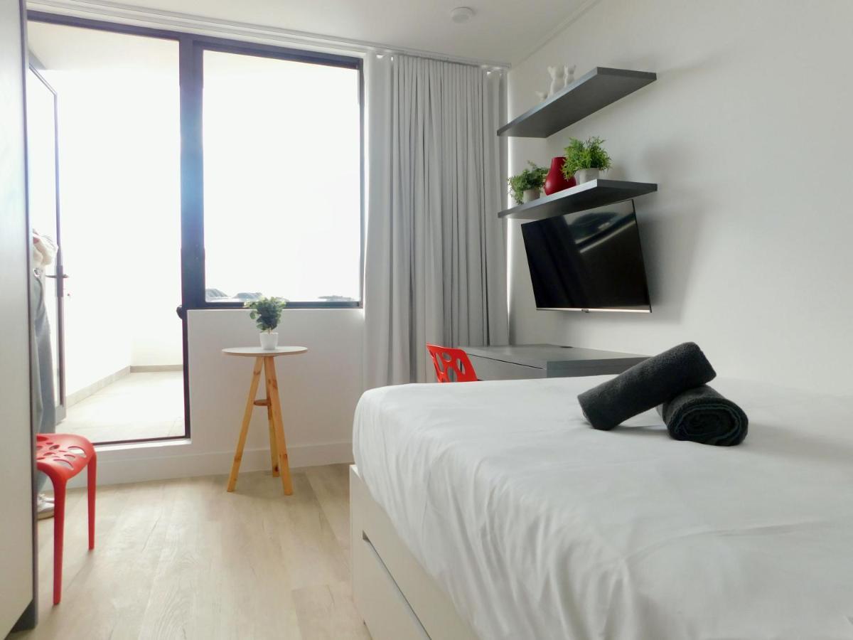 Apartment 1 On Building *