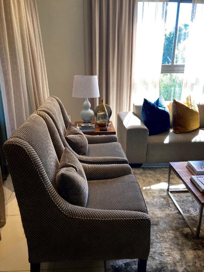 House In Secure Stonehurst Estate Holiday home Cape Town