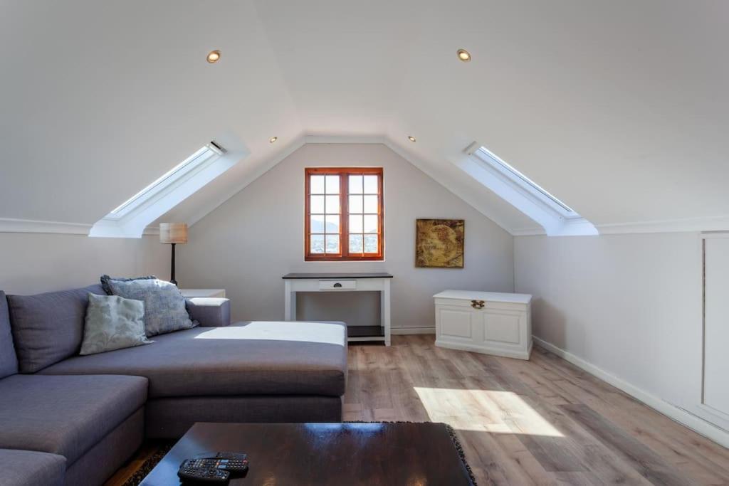 Holiday home Luxurious Peaceful Mountain Retreat-heated Pool