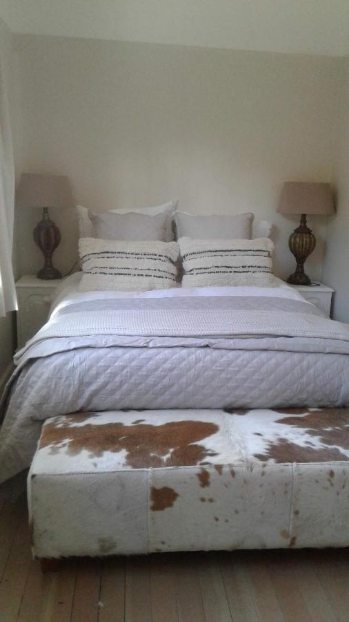 Mount Rhodes Manor Apartment *