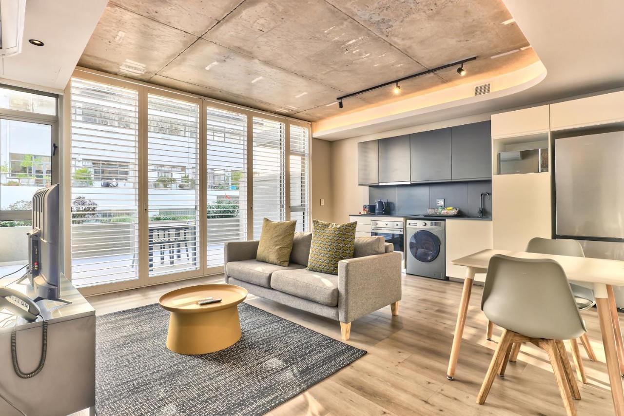 One Bedroom With Balcony And Views