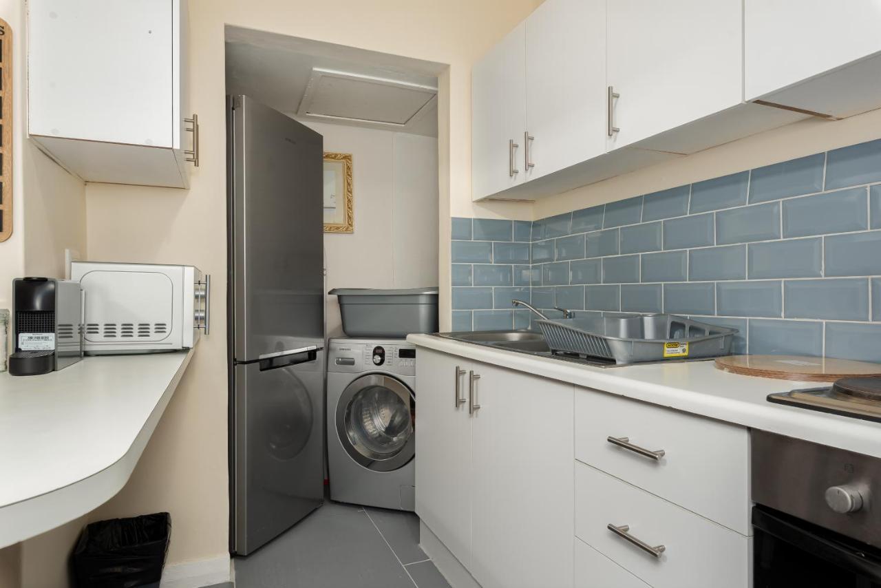 Apartment Wisbeach Court 14 Cape Town
