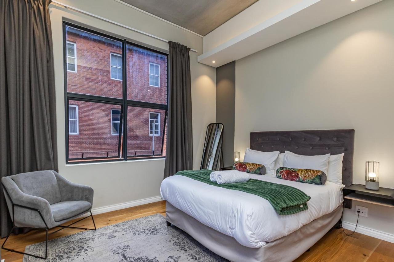 Spacious Family In Docklands, De Waterkant