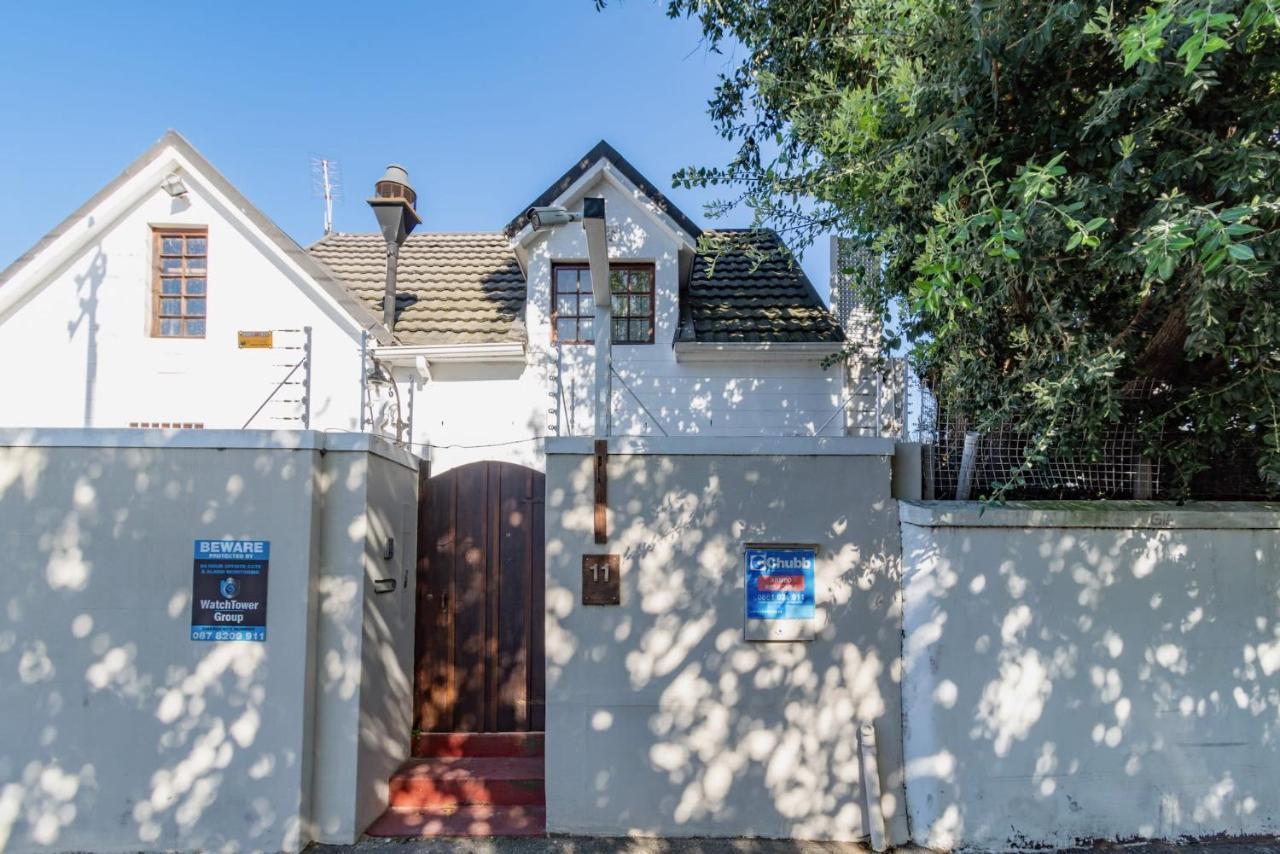 Holiday home Surburban Bliss - Claremont *