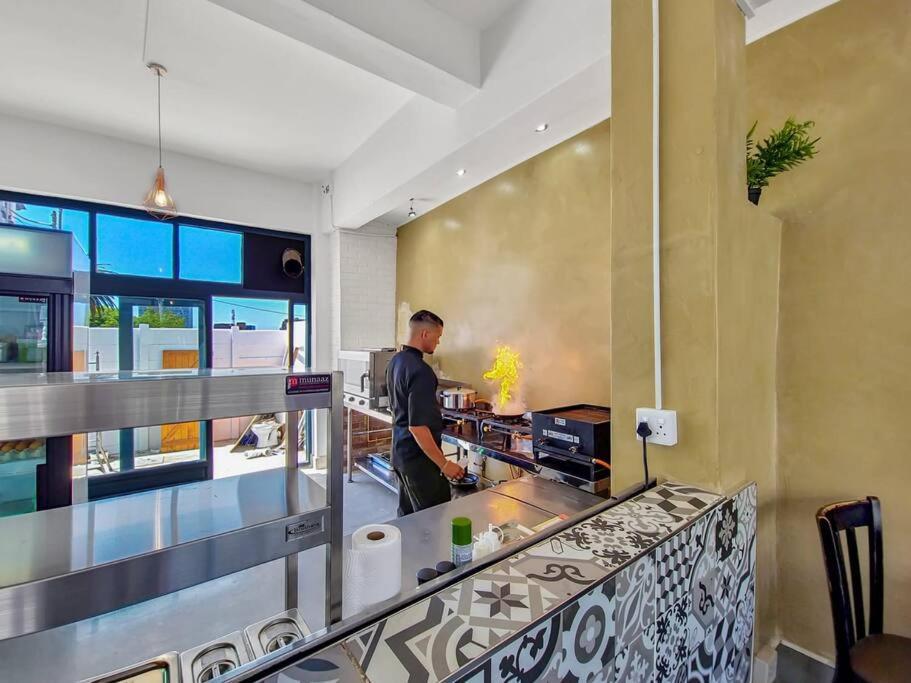 Cosy At The Foothills Of Table Mountain-secure Cape Town
