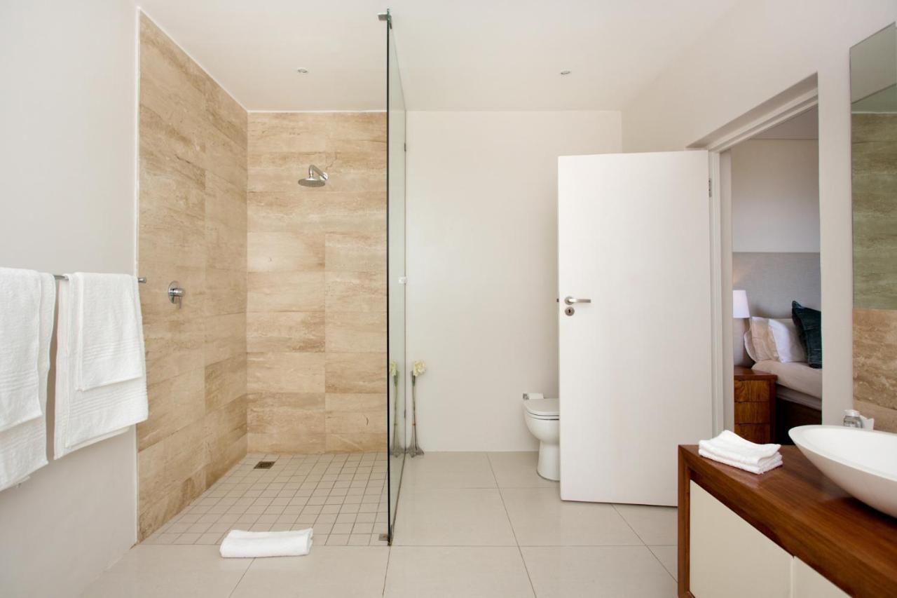 Guest house Far Horizons Camps Bay 4*