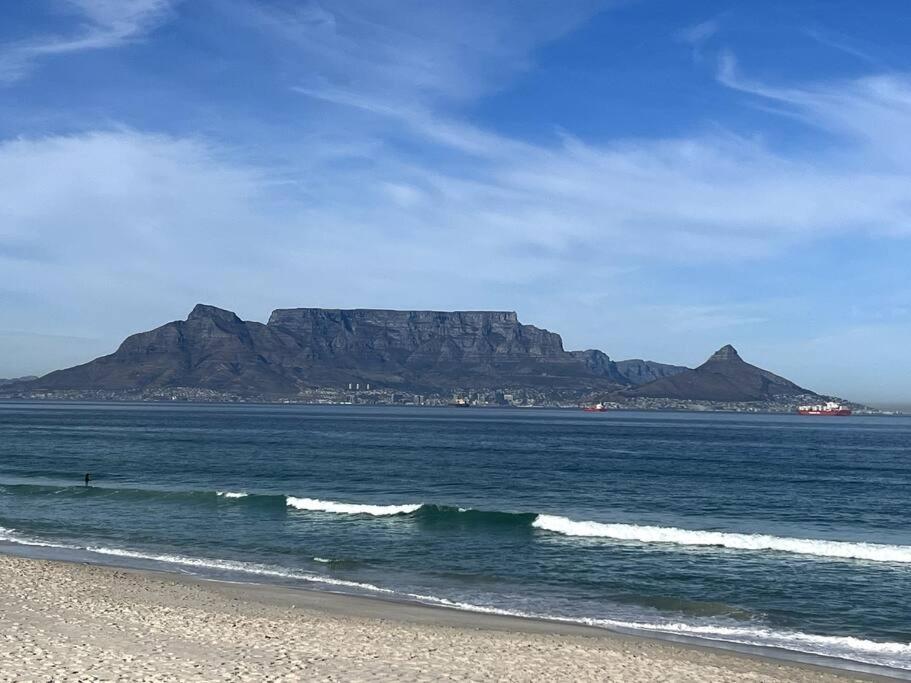 Apartment The Atlantic Blue Blouberg Beachfront Loadshedding Friendly!