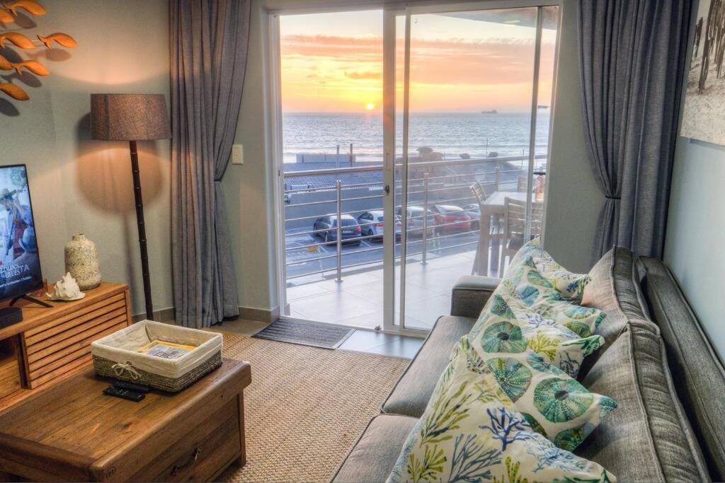 Apartment The Atlantic Blue Blouberg Beachfront Loadshedding Friendly! *