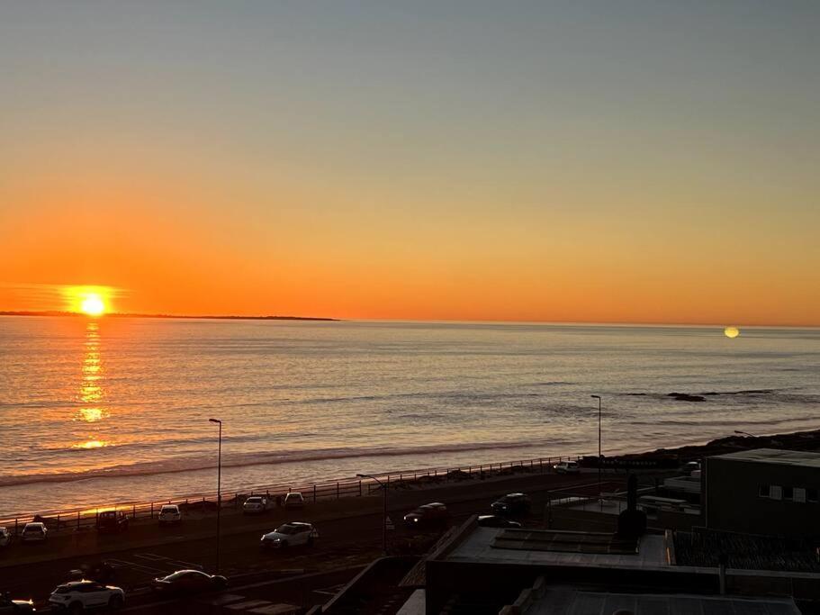 The Atlantic Blue Blouberg Beachfront Loadshedding Friendly! Cape Town