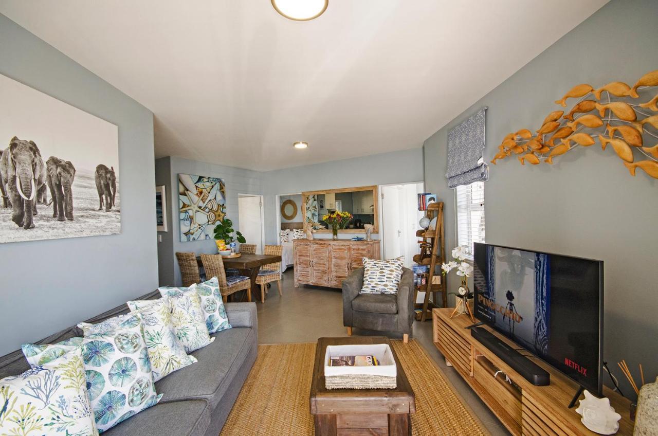 Apartment The Atlantic Blue Blouberg Beachfront Loadshedding Friendly!