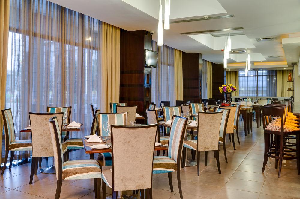 Protea By Marriott North Wharf 4* Cape Town