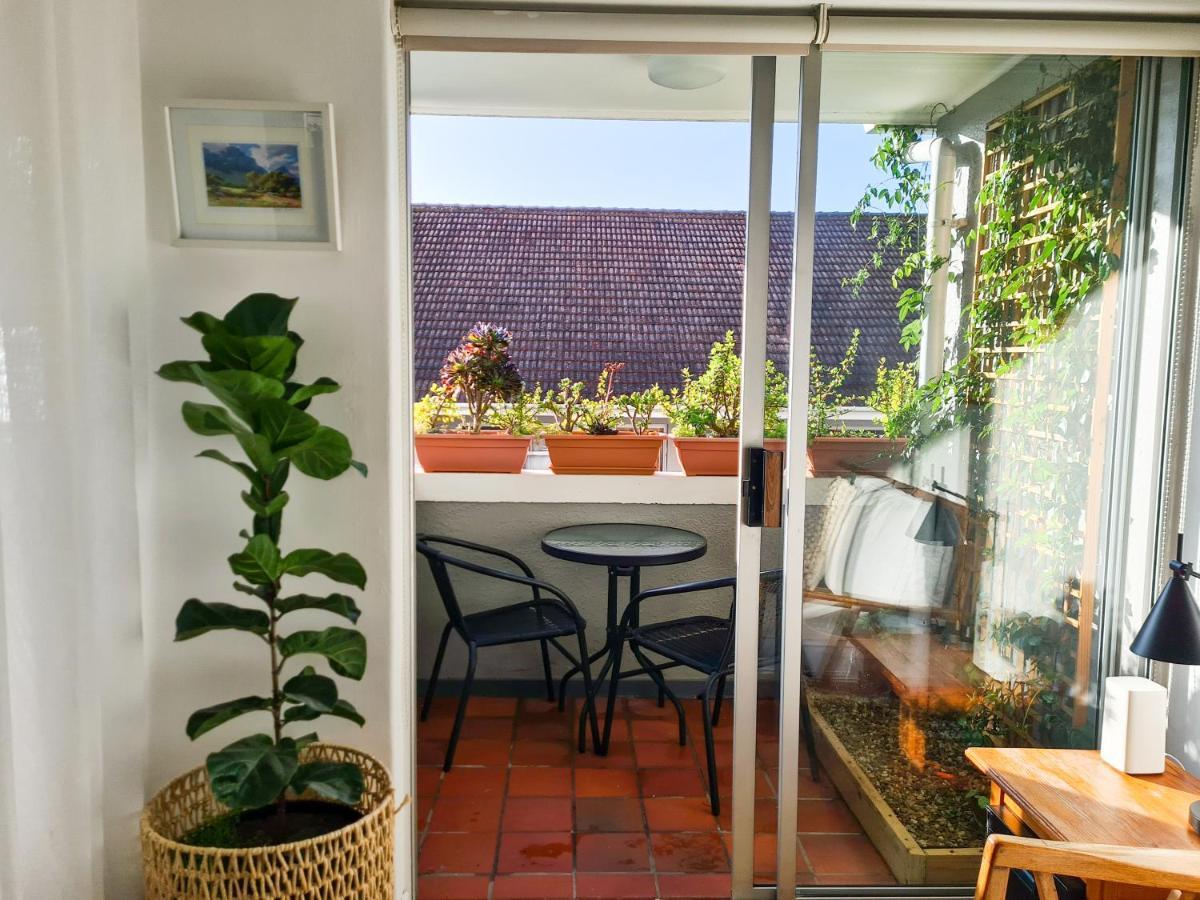 13 Middelhof Apartment