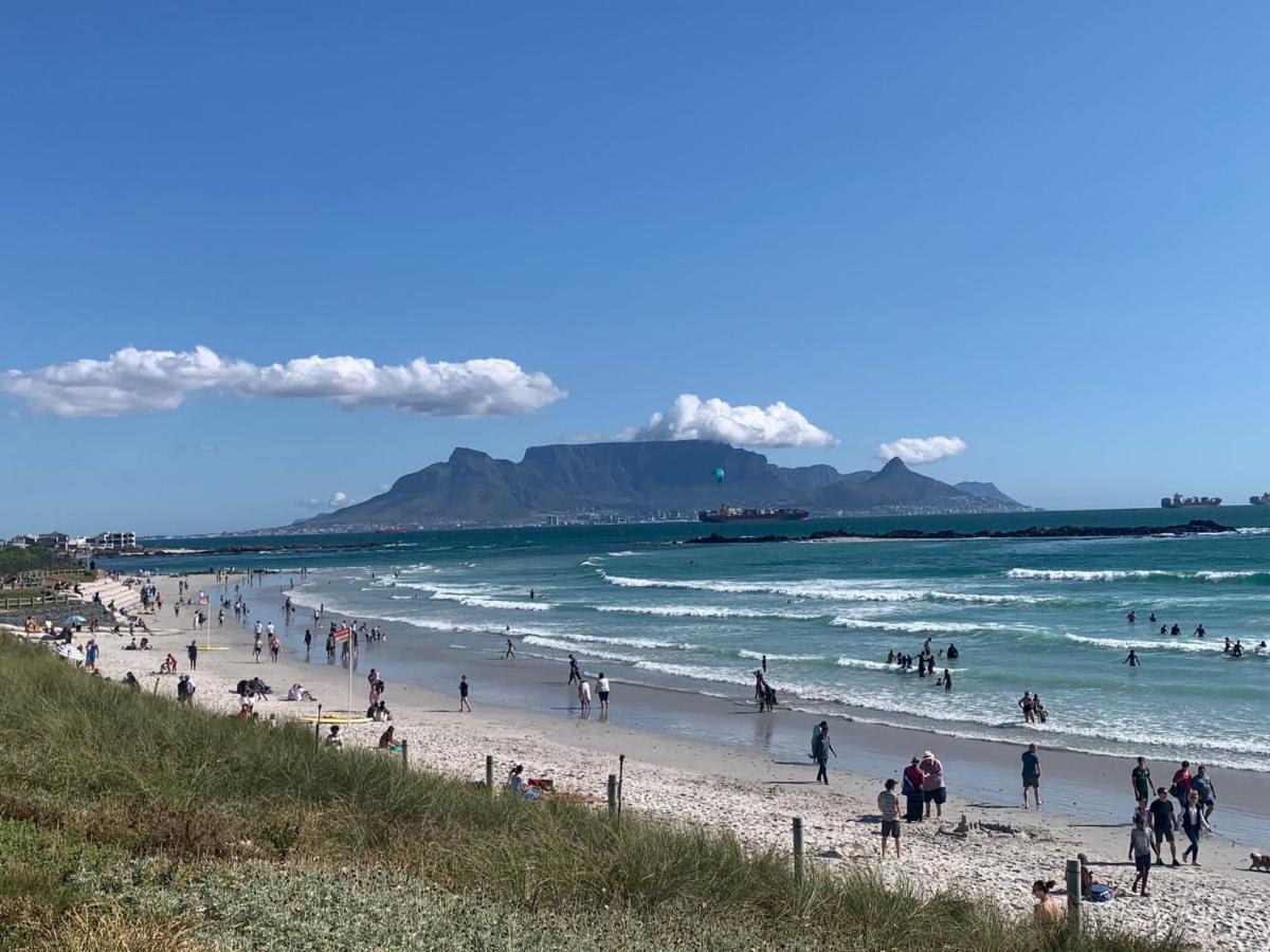 The Atlantic Blue Blouberg Beachfront Loadshedding Friendly! Apartment *