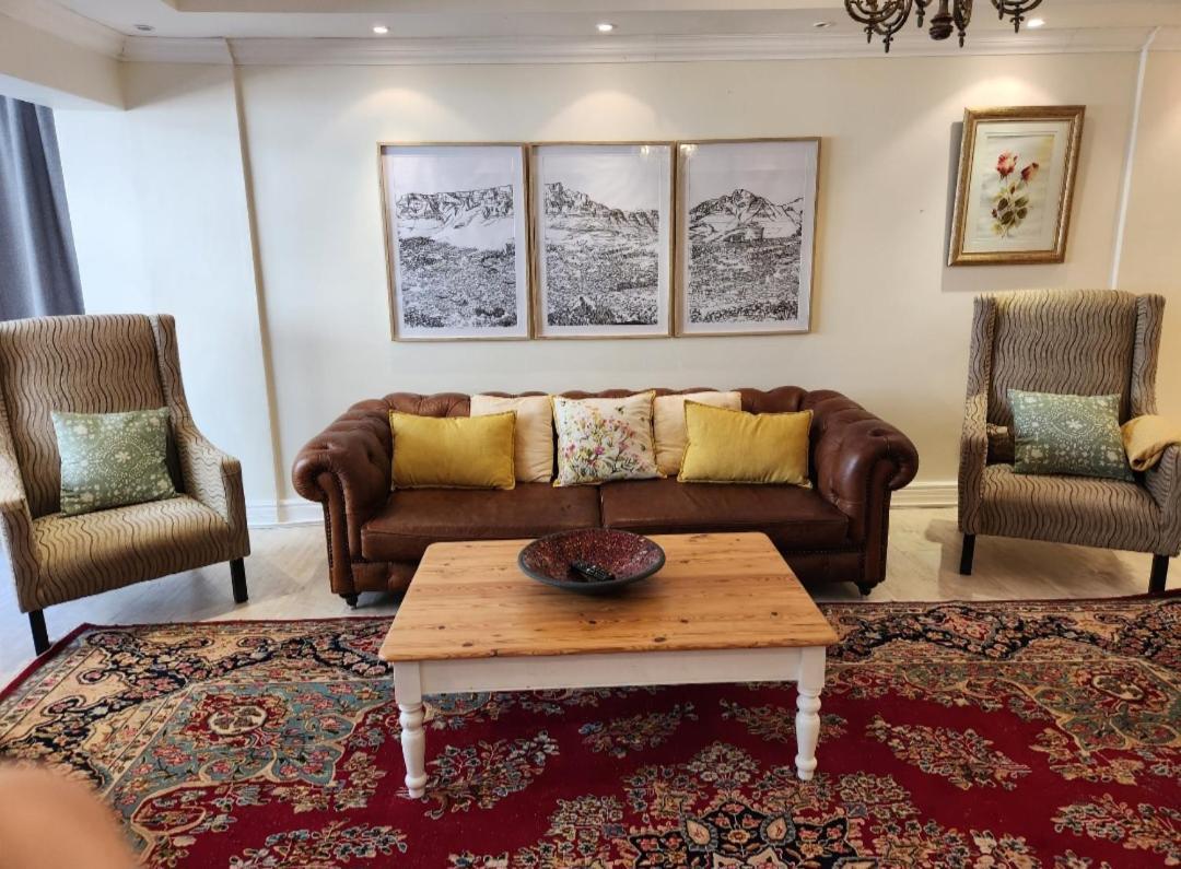 Apartment Centrally Vacation Home In Beach Road