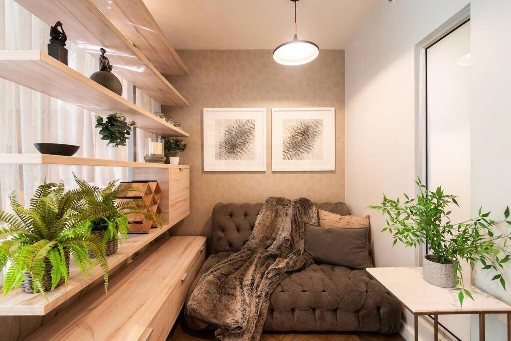 Vibrant Apartment Cape Town