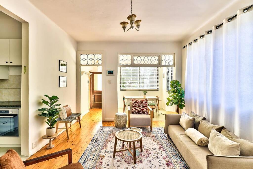 Westminster 2 Bedroom In Sea Point Apartment