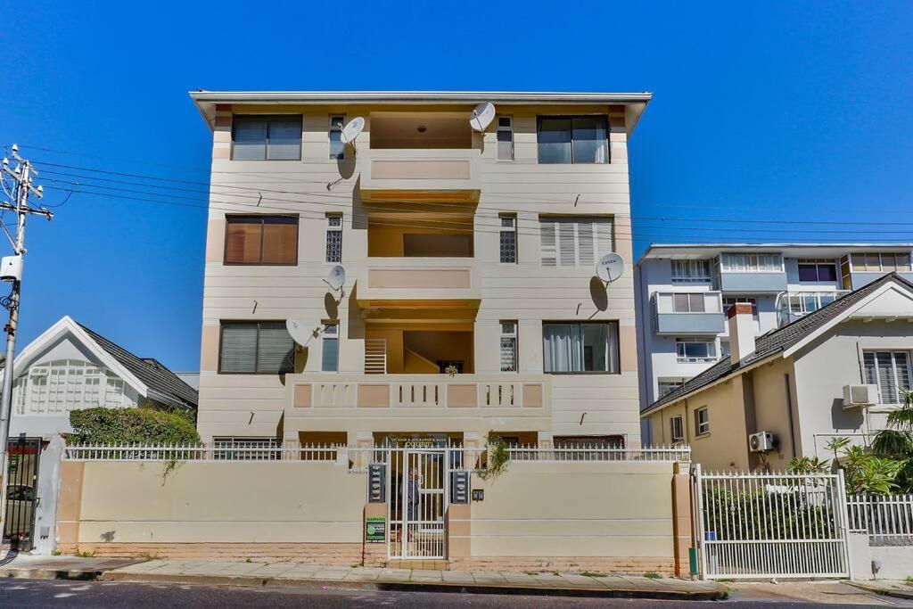 Apartment Westminster 2 Bedroom In Sea Point Cape Town