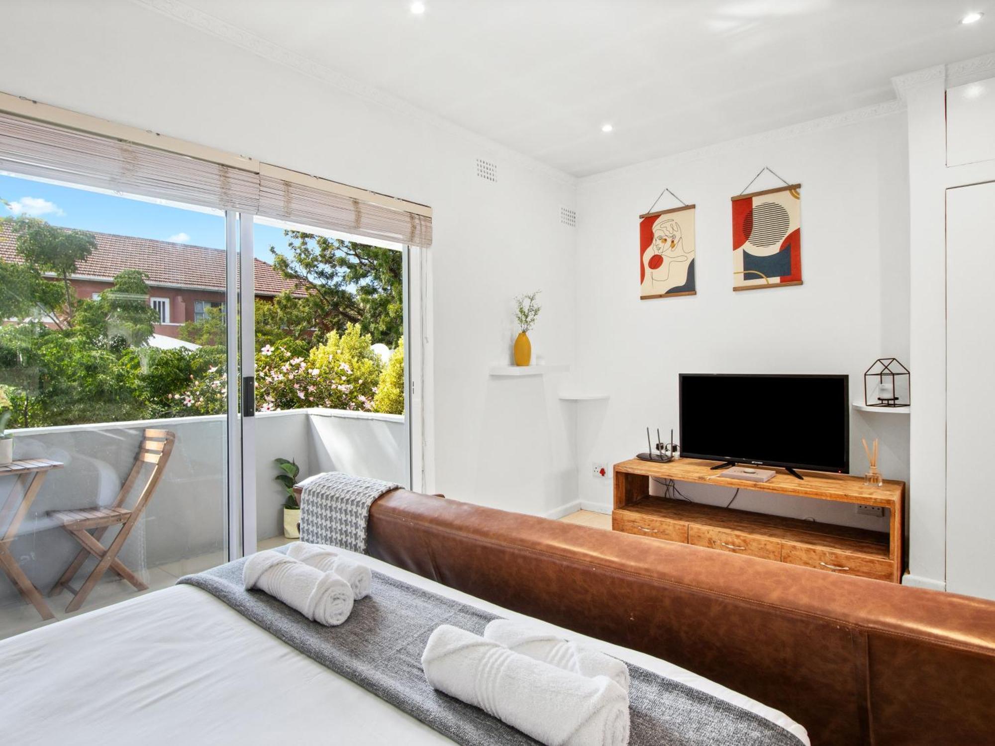 Fairmile Urban Oasis By Host Agents Apartamento