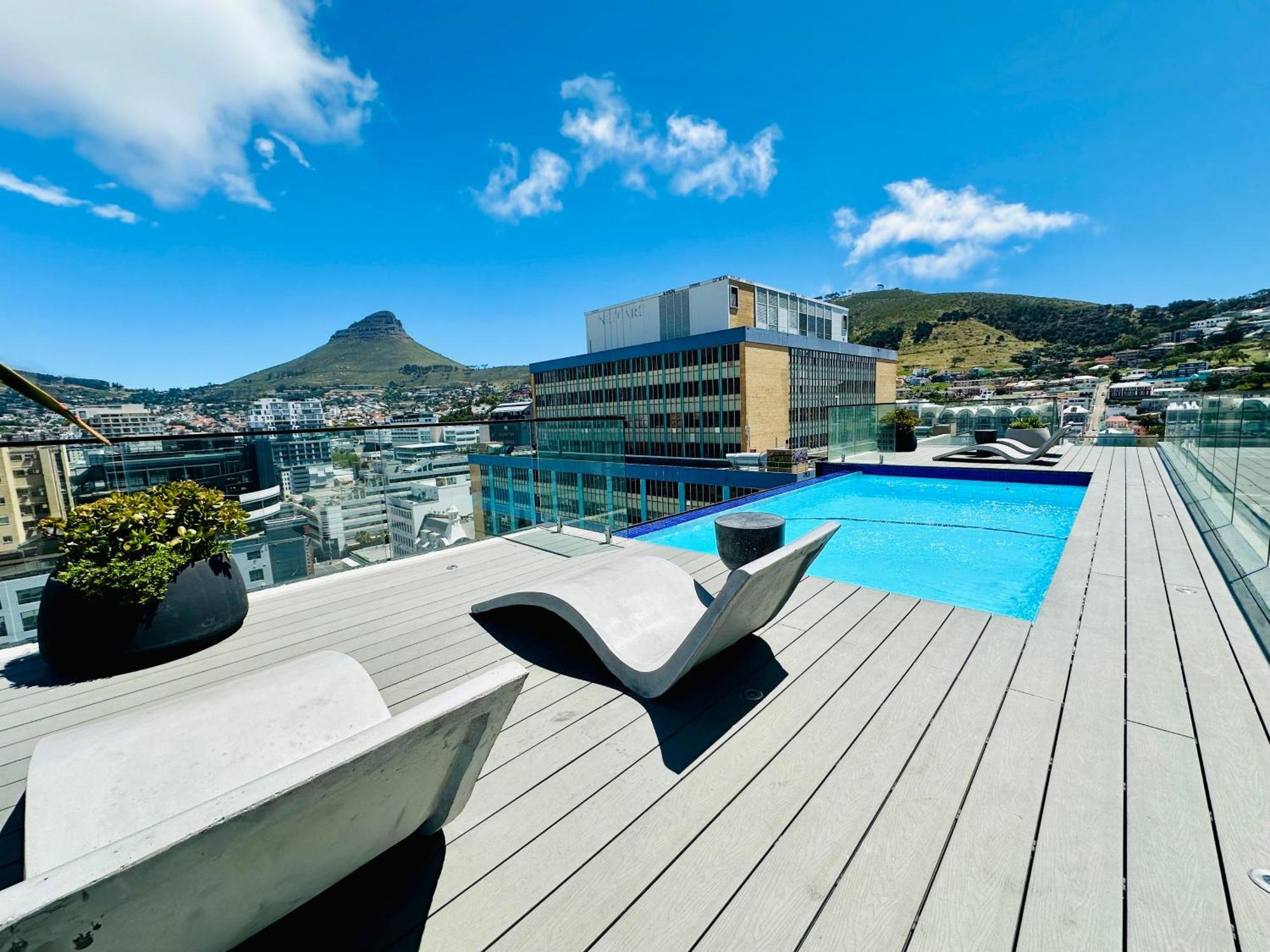 The Tokyo 708 - Family Aparthotel Cape Town