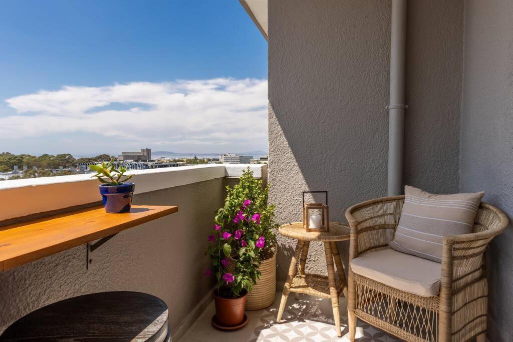 Apartment Greenpoint Emerald Cape Town