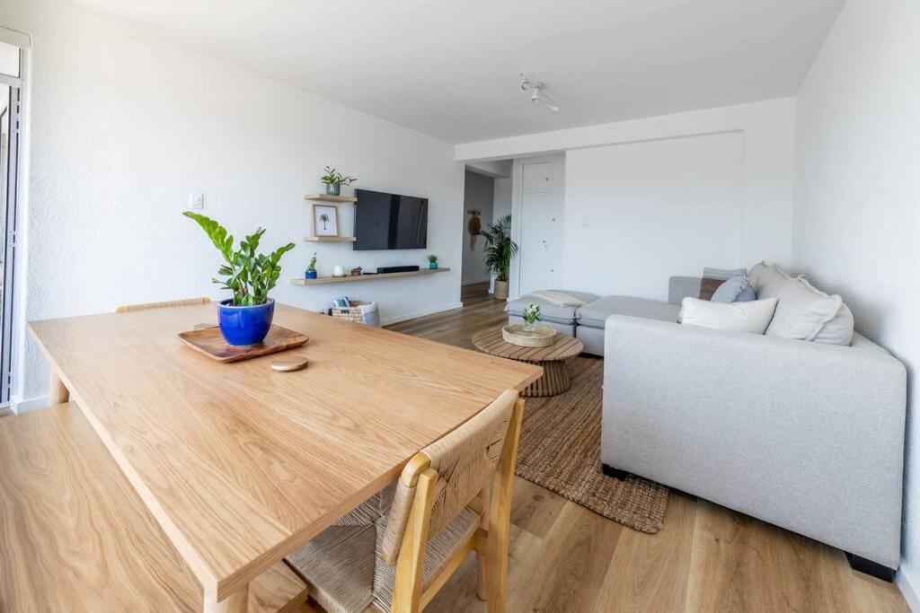 Greenpoint Emerald Apartment Cape Town