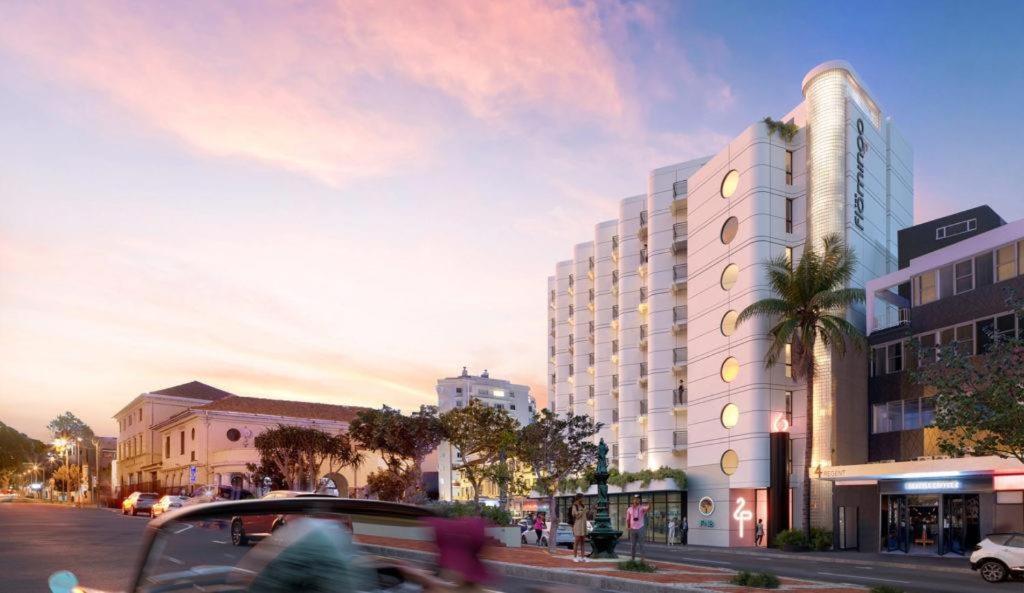 Luxury In Sea Point Cape Town