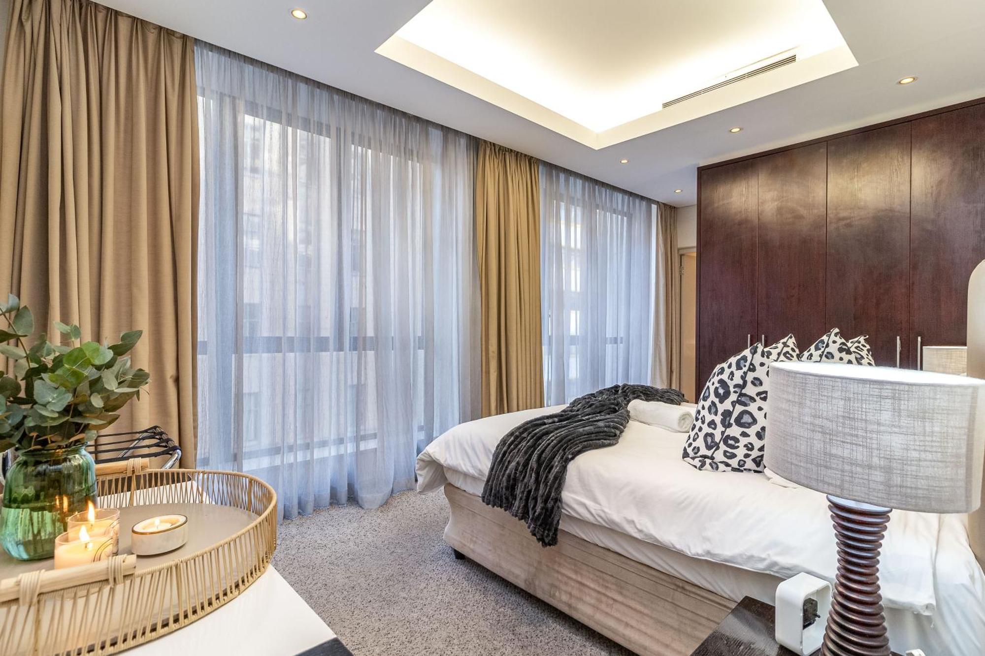 Apartment 2 Bedroom Unit In Centre Cape Town